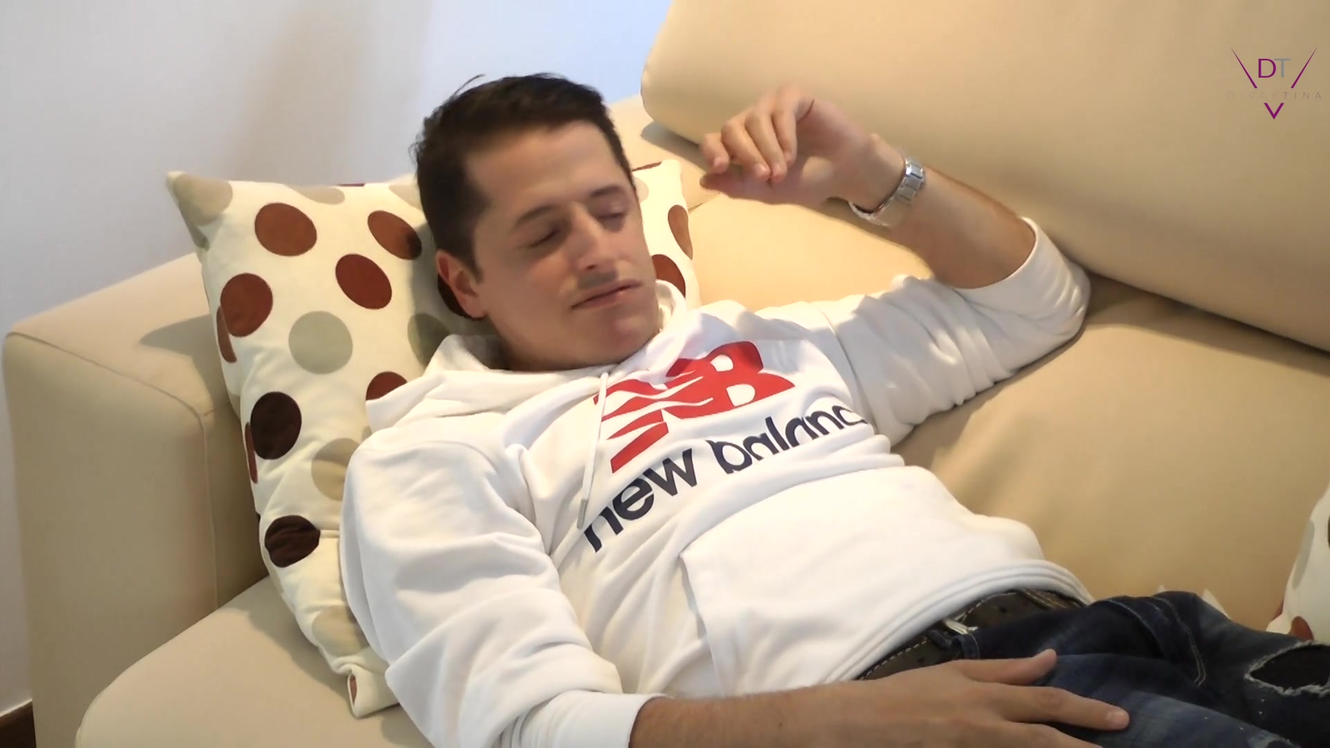 "Dr. Tina, I need help!" I want to fuck my stepmom...