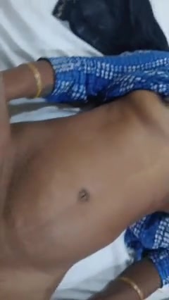 Indian Desi Village biutiful asian bhabhi devar fuking video in hindi audio