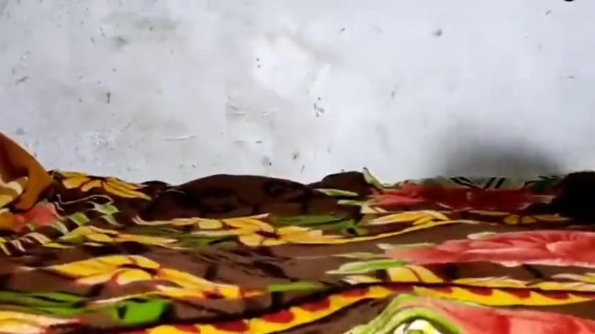 Indian village desi aunty ki paani nikal diyaa