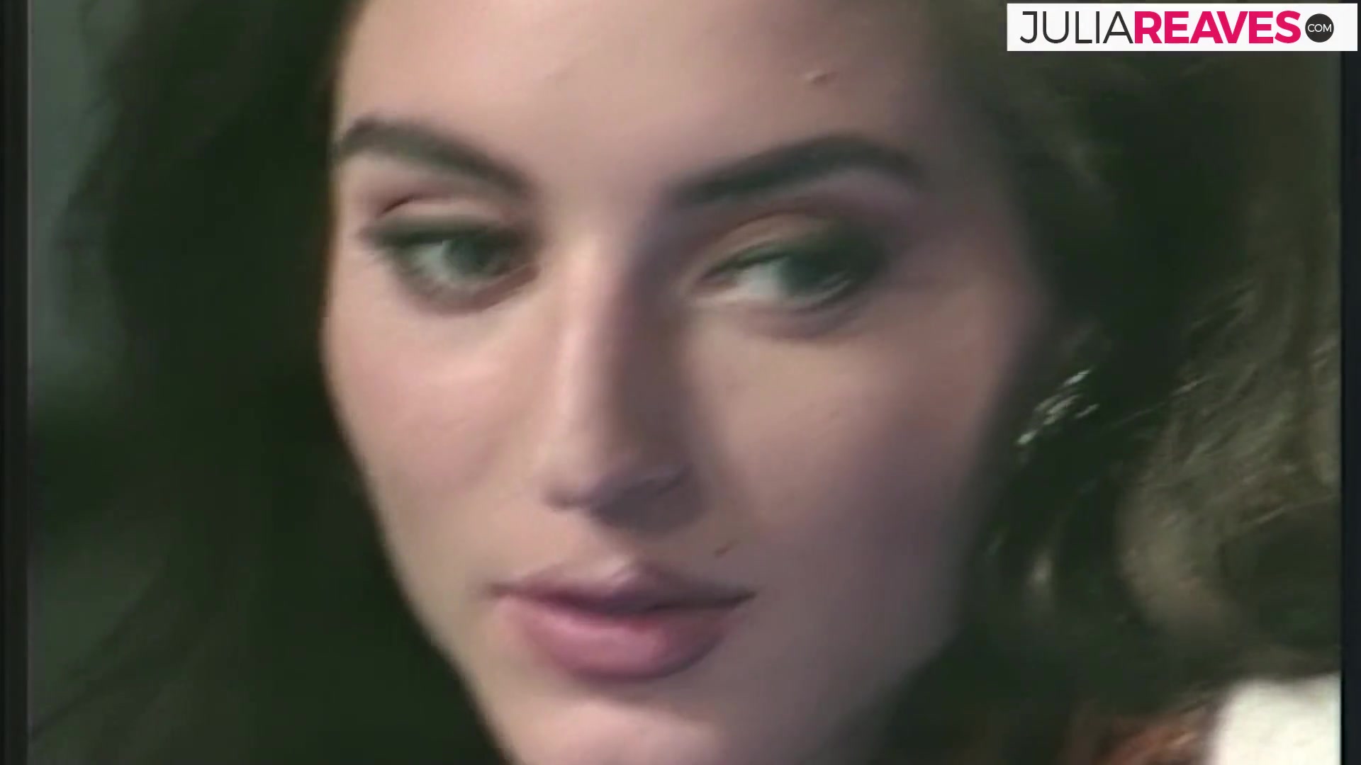 Blonde babe moans as two huge cocks thrust her holes simultaneously