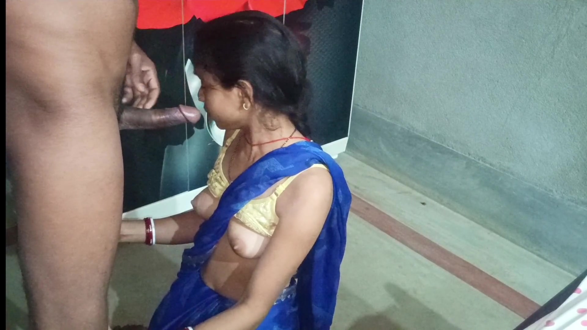 Village Bhabhi mera Desi Lund ko Chusa aur Fir apni gaand Chudai