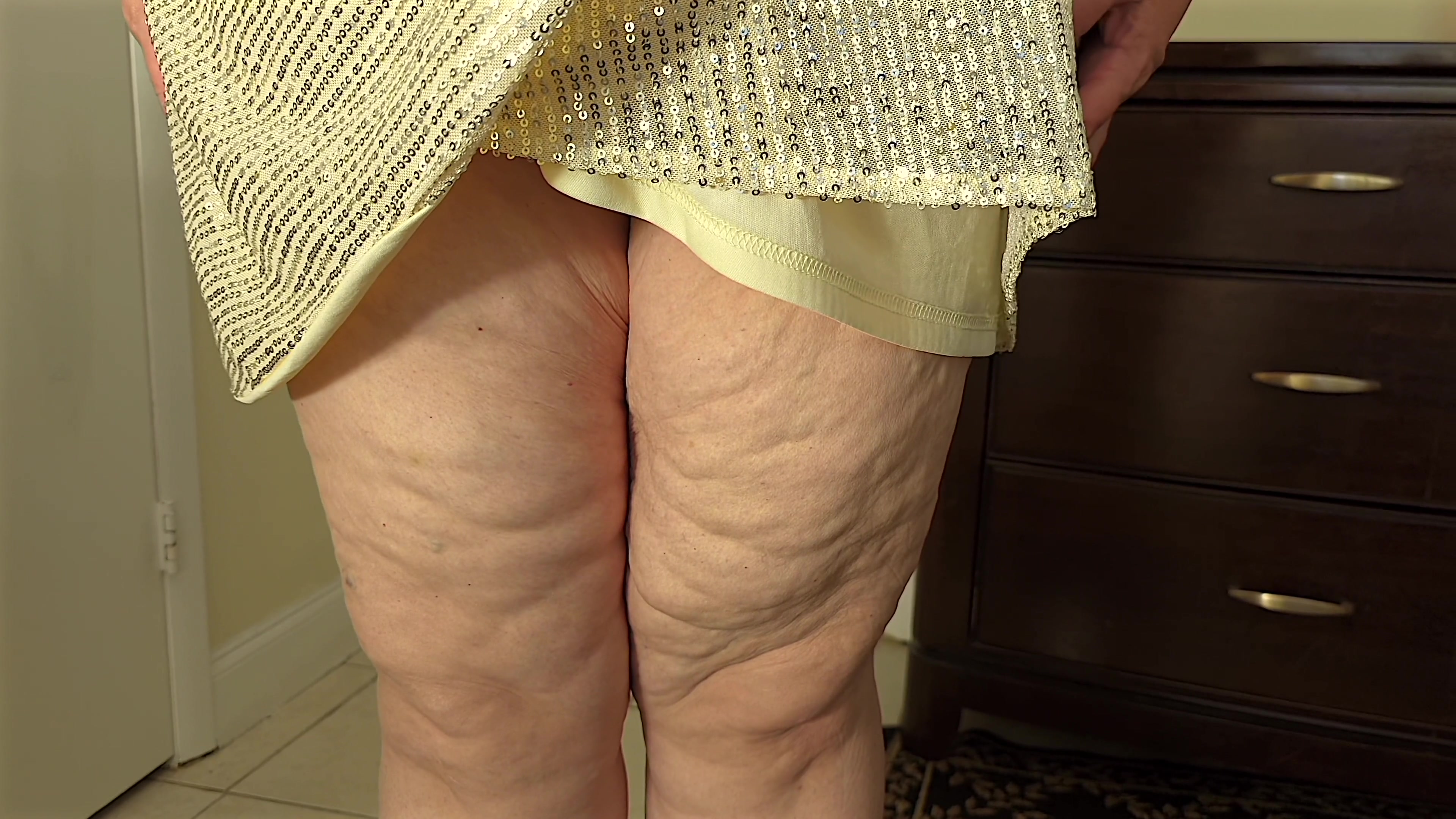 JAMDOWN26 - Hot Compilation of BIG FAT ASS hijab woman in dresses & high heels flashing boobs, wide open asshole, belly & pussy