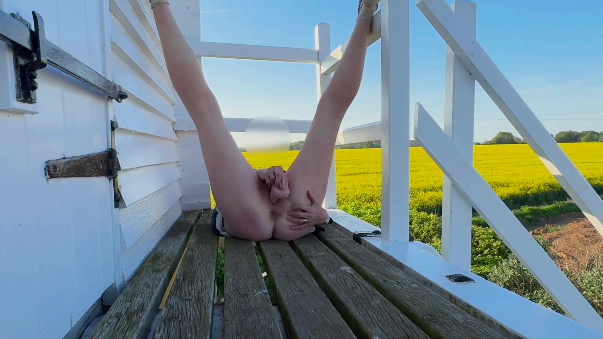 Masturbating outside at Windmill