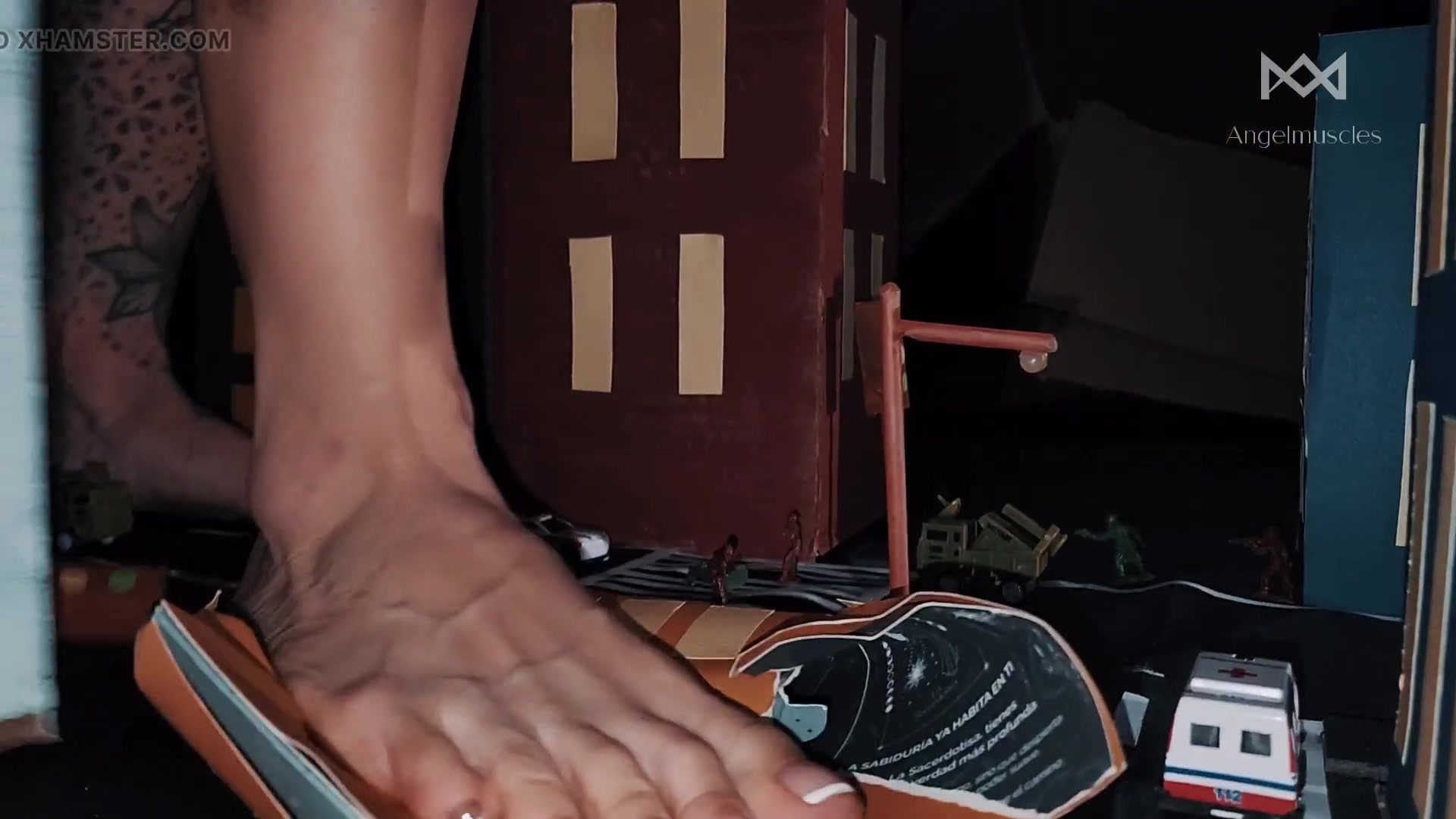 Potion of Power: the Goddess of Muscle Growth Destroys Everything