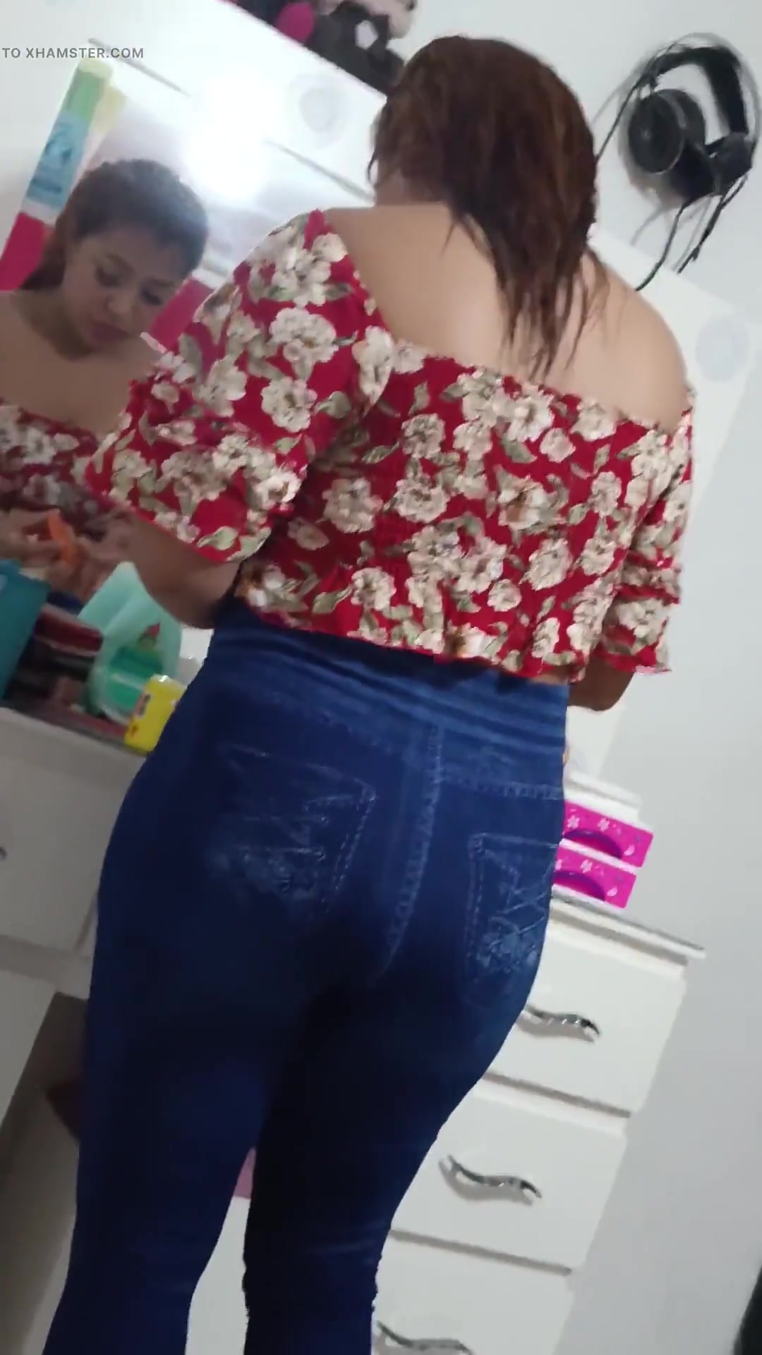 Keilimar Excited Because She's Going Out with Her Best Friend to Fuck