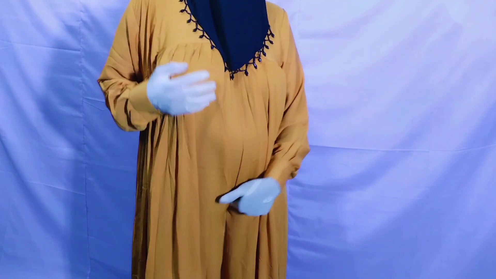 Indian Muslim Hijabi Beautiful Wife Satisfying Her Sexual Hunger With Her Hands - Clear Hindi