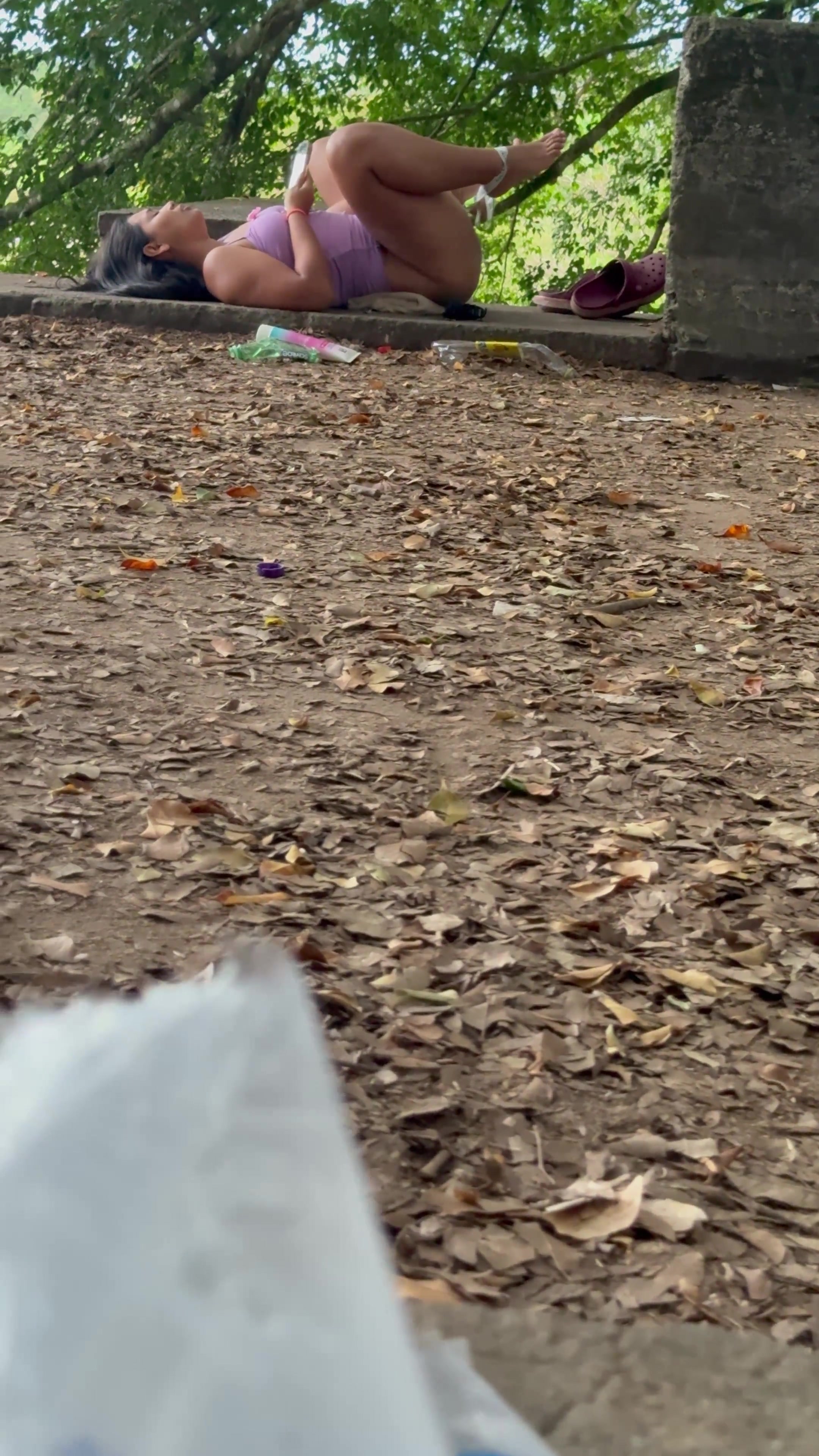 Oh neighbor, you got caught fingering in that pussy hahaha how delicious how she masturbates