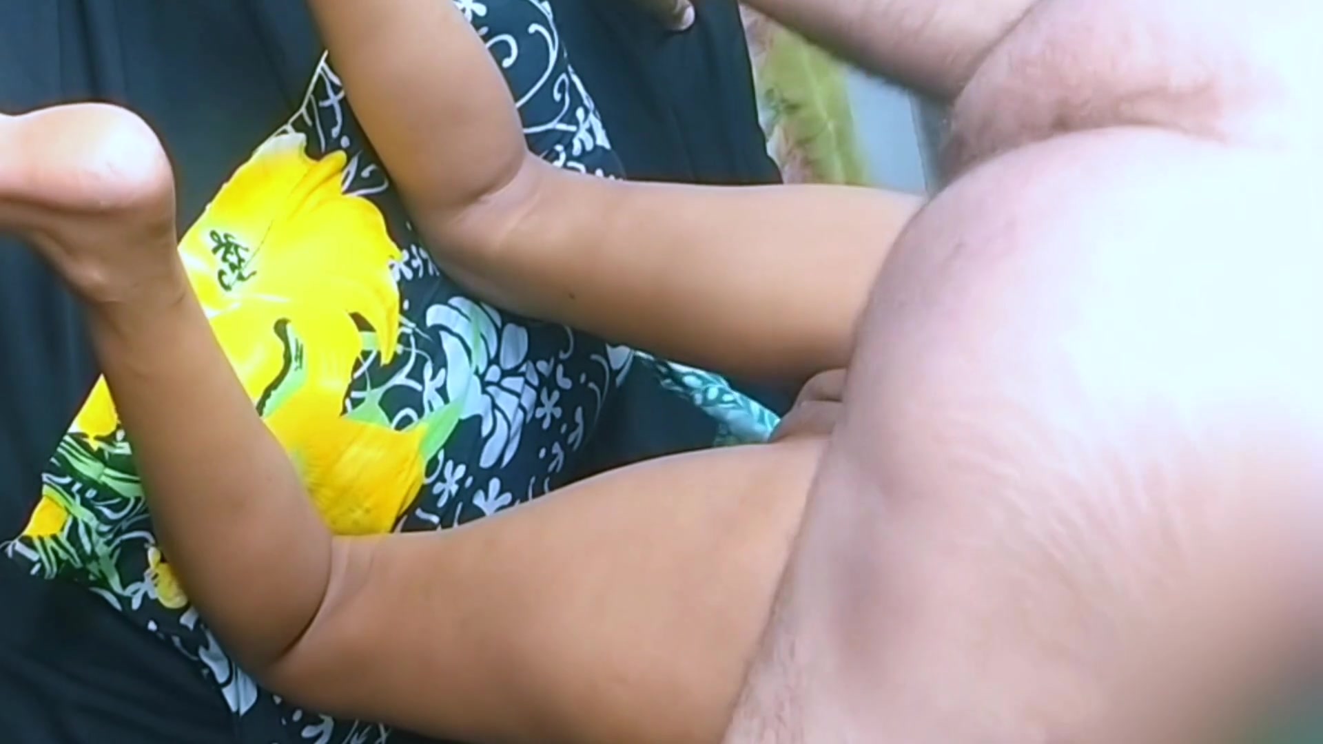 Desi Village Hot girlfriend First Night Sex MMS, Newly married Beautiful couple Honeymoon Sex