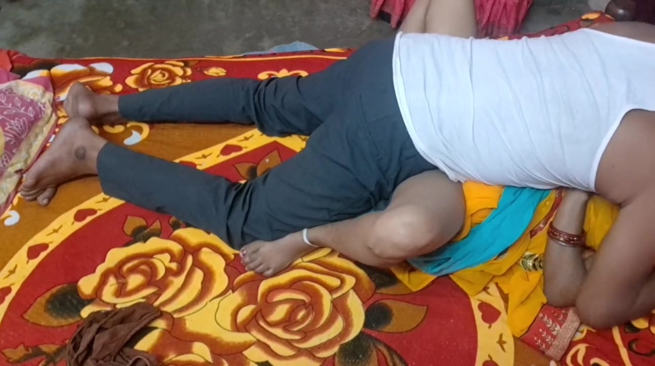 Desi Girl Fucking with best college friend