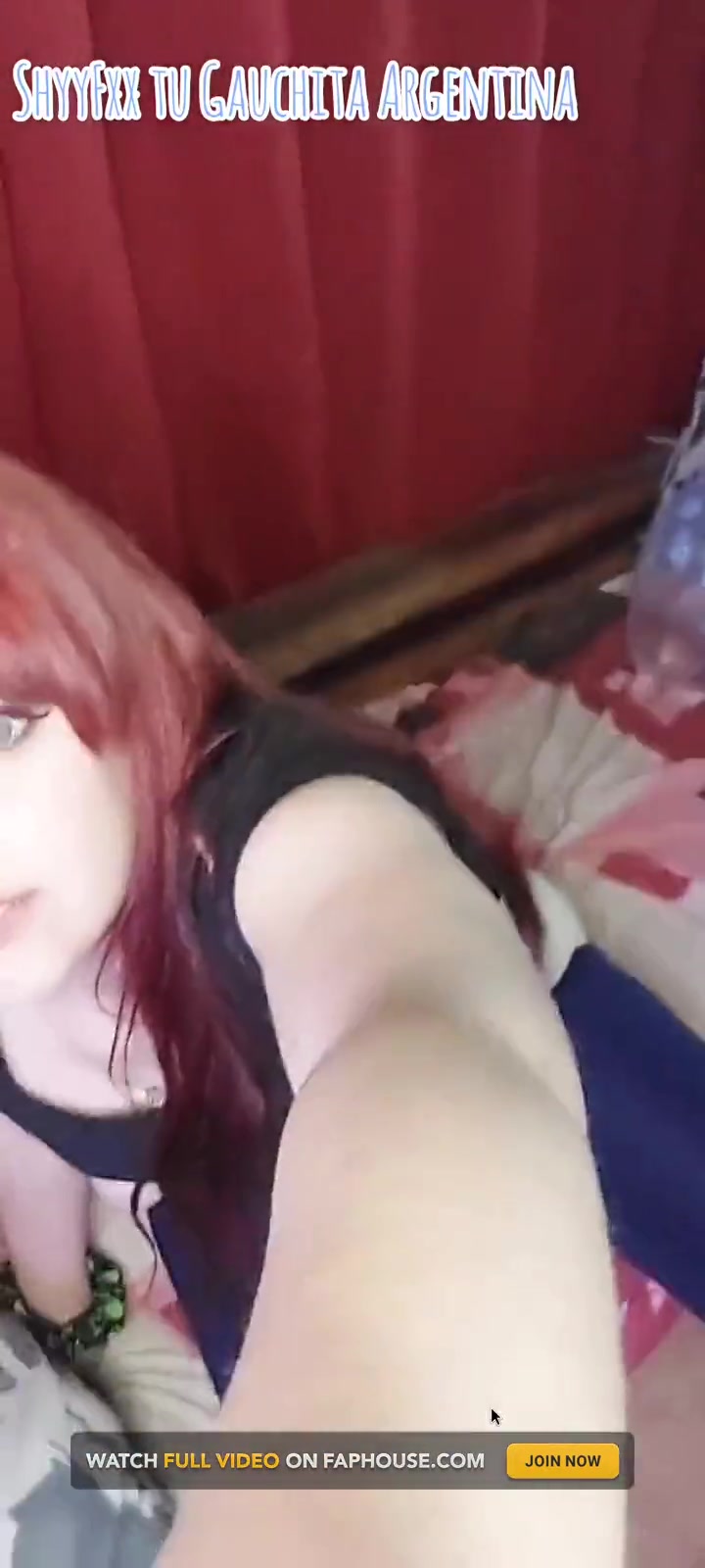 ShyyFxx riding balloons