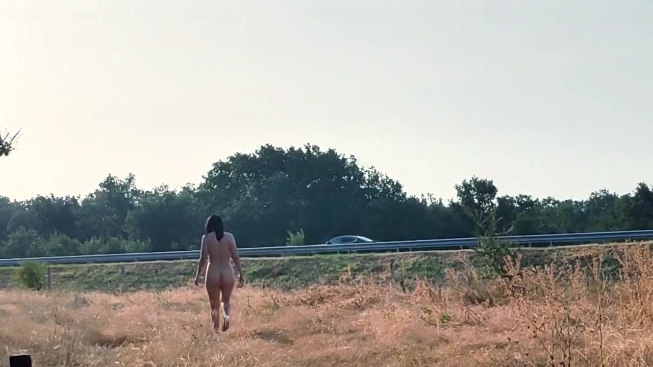 Summer Walk of the Slave Tih