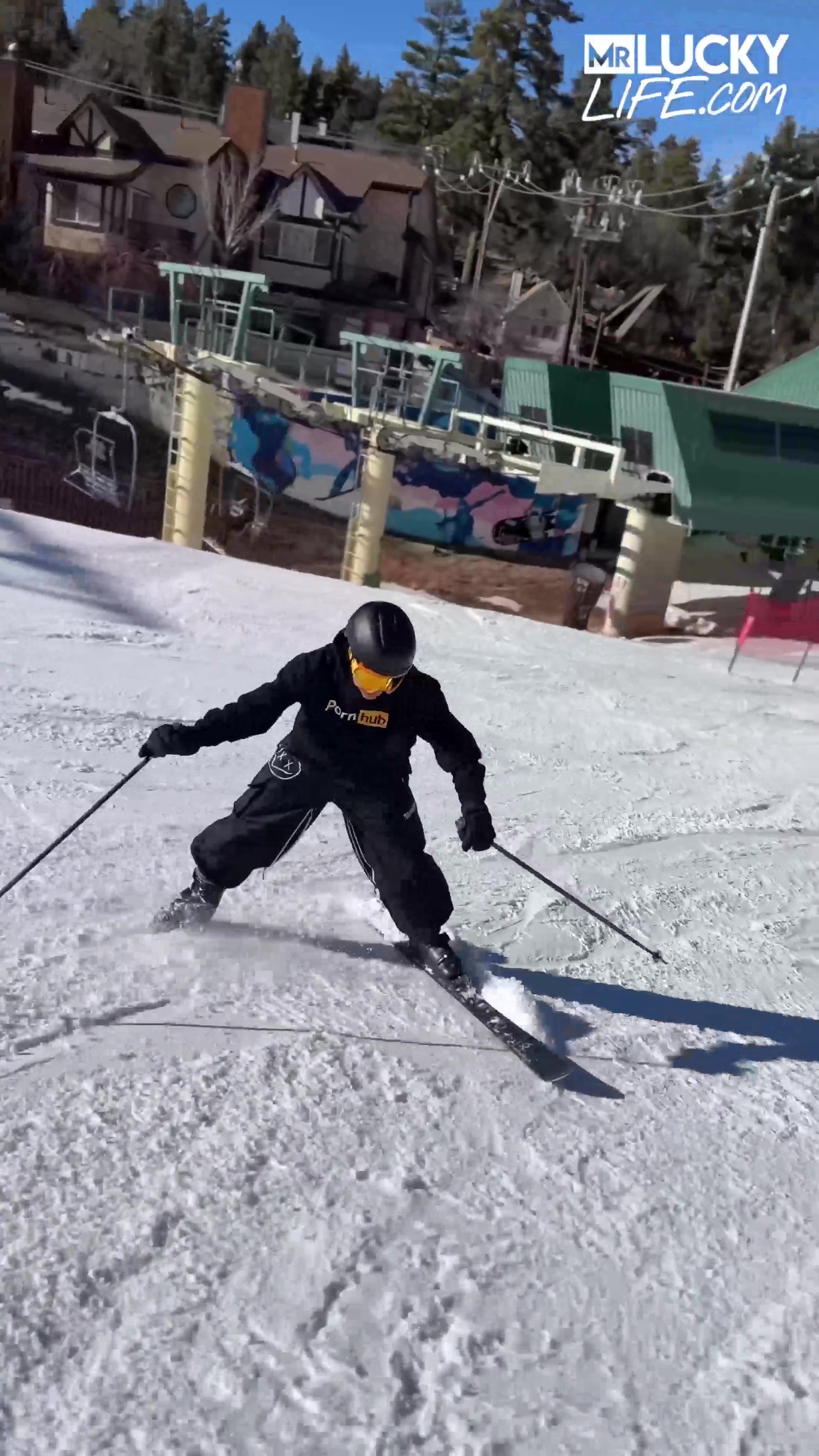 Roxie Sinner Is So Hot She Makes The Snow Melt