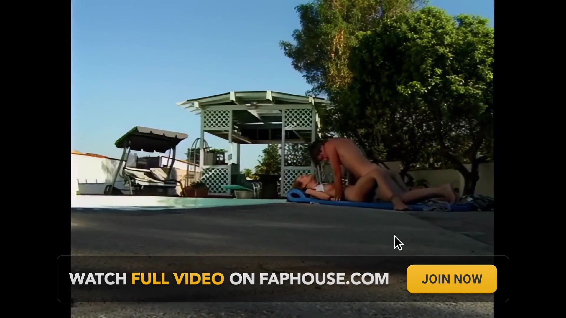 Lee Ann: a Young Sex Goddess with a Perfect Body Fucked Hard by the Pool