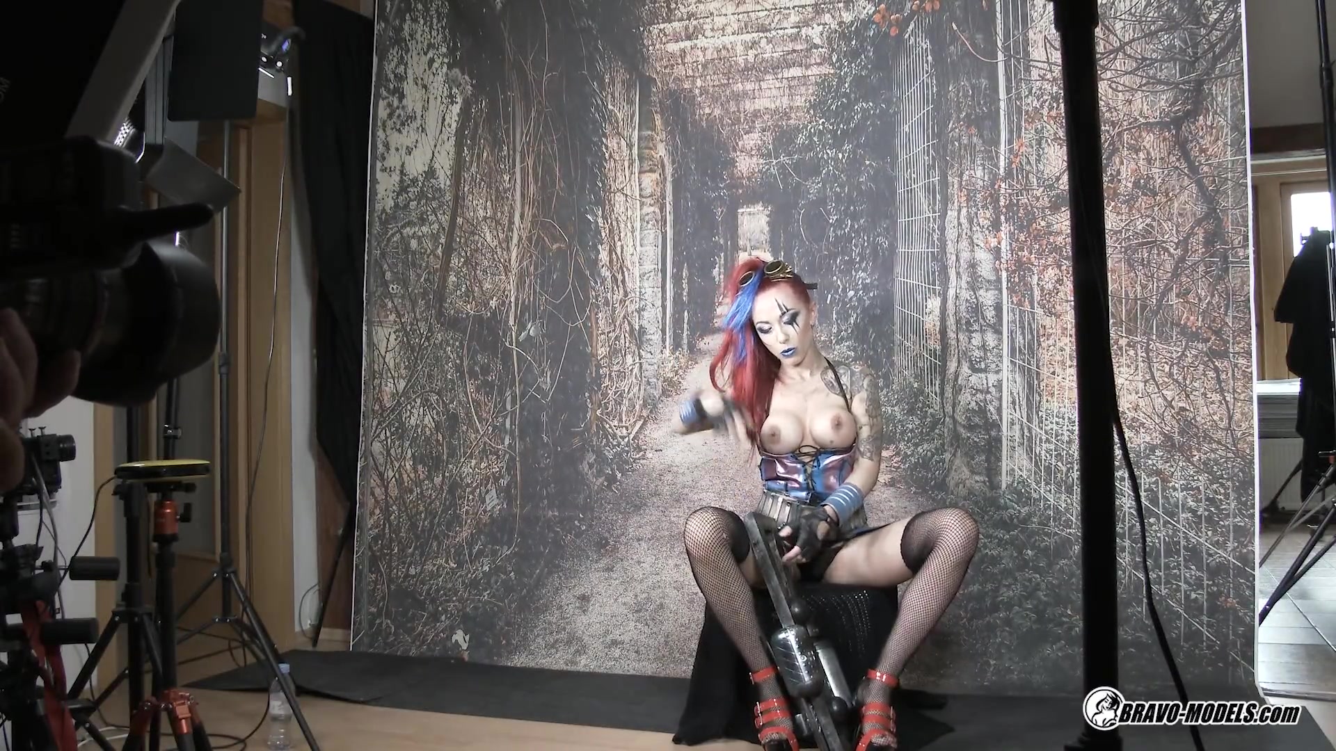 Anne Wild - 399 - Photoshoot Backstage