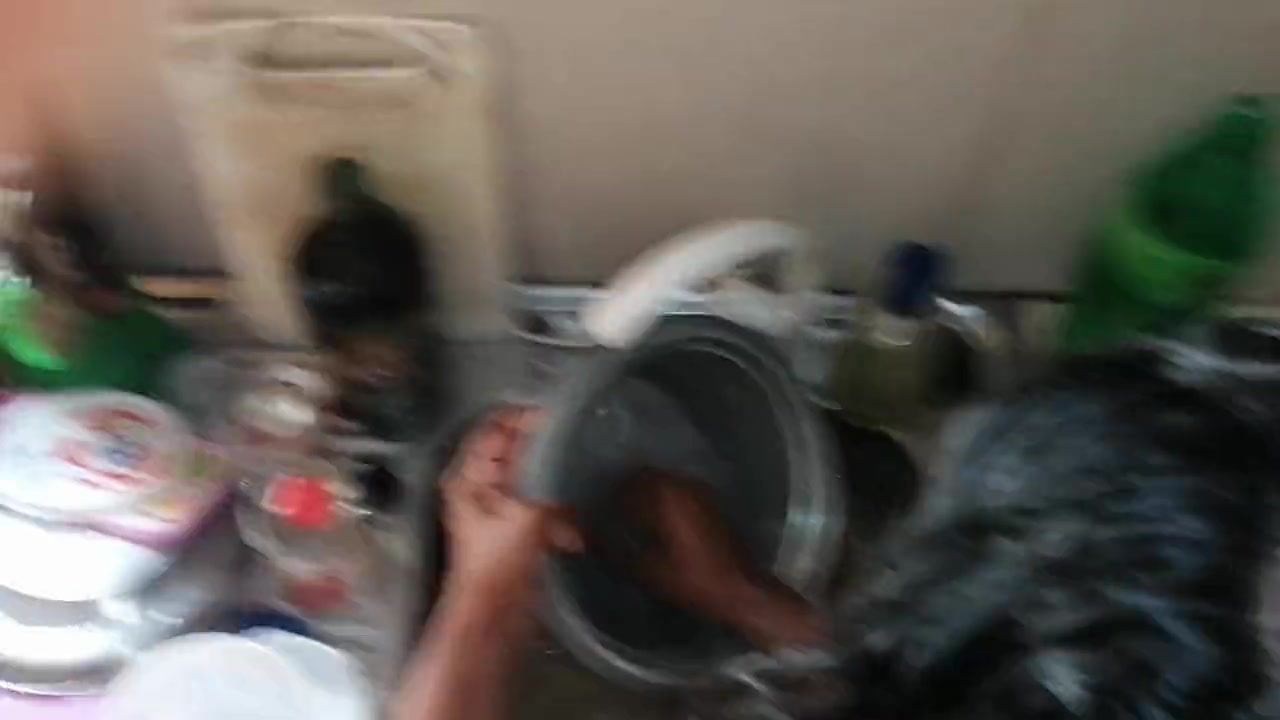 Secret Shoot of My Aunt, While She Cooks