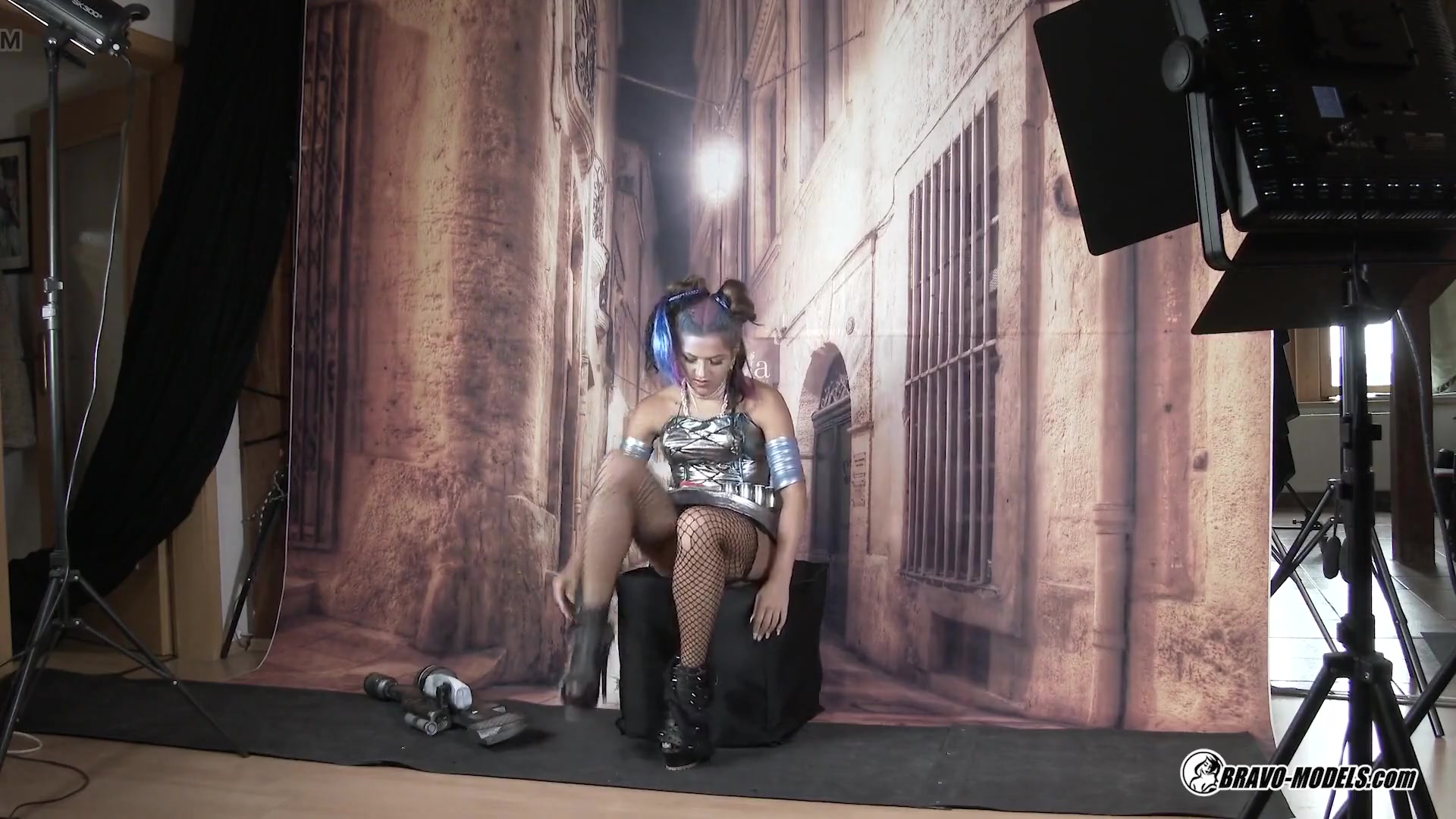 Serina Gomez - 439 - Photoshoot Backstage