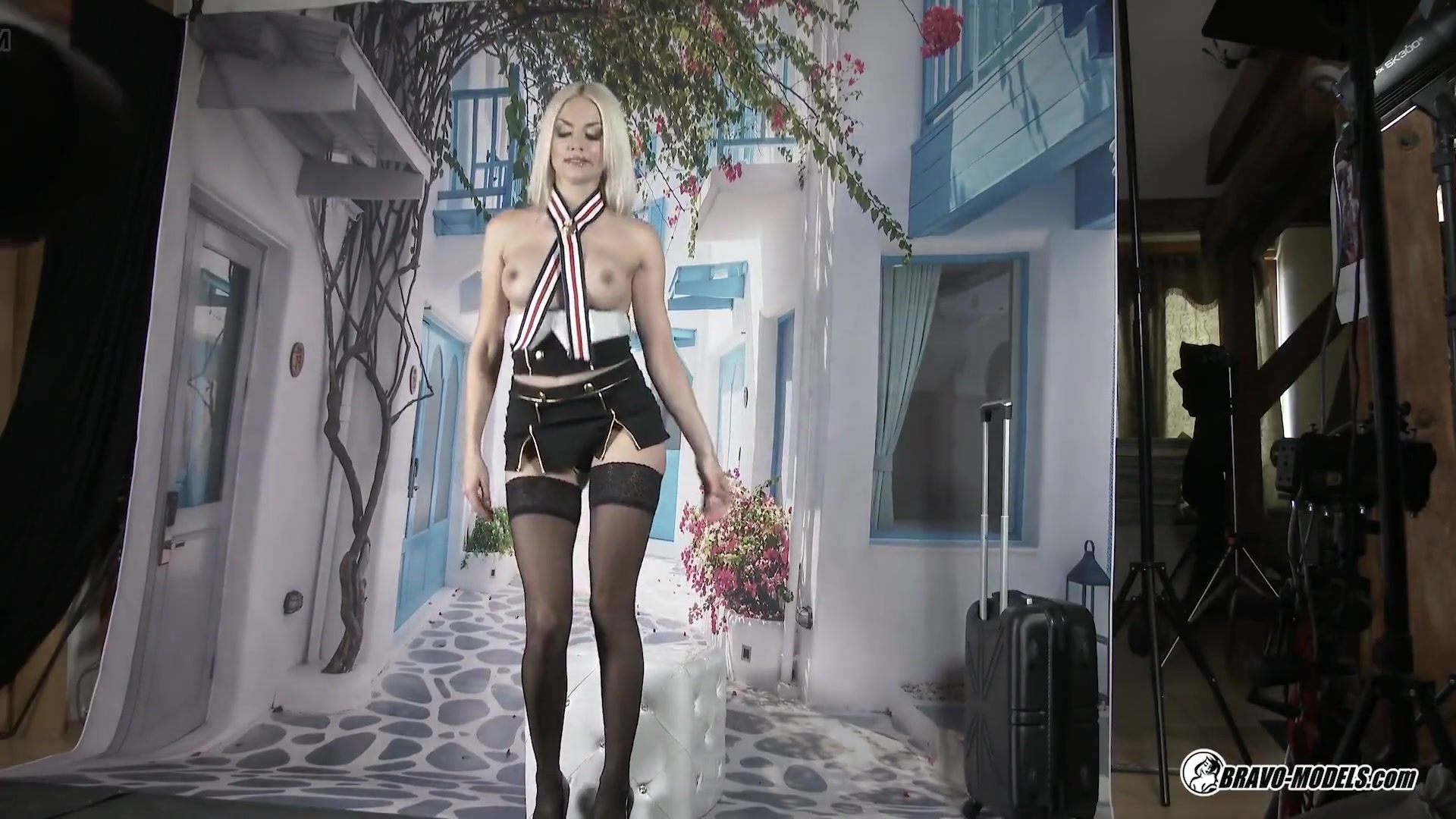 Lena Love - 410 - Photoshoot Backstage