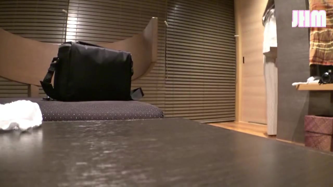 Confession at the Hot Spring - a Married Woman’s Secret Journey -1