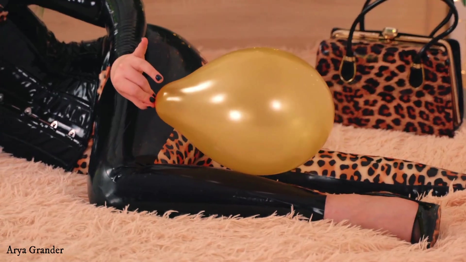 Compilation of Air Ballons Latex Fetish Video