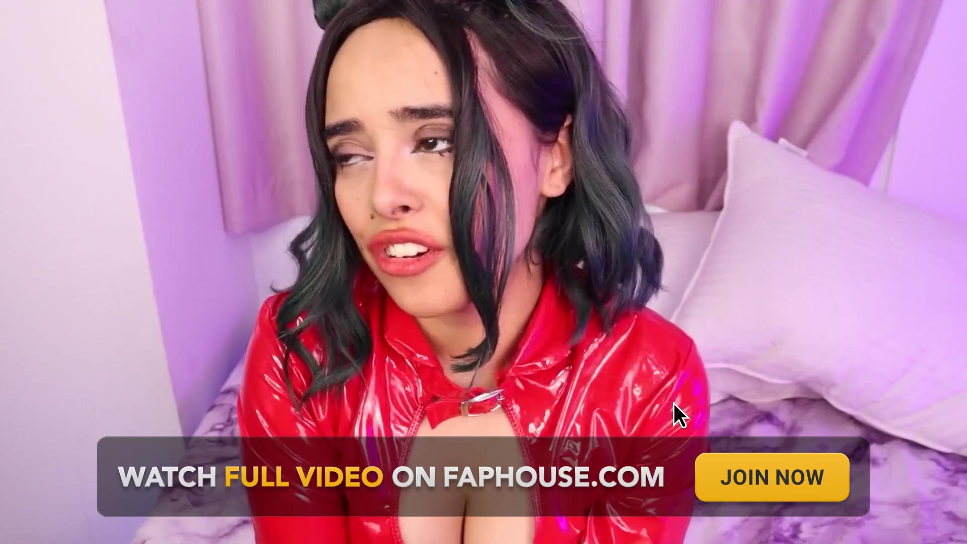 Triplets Step-sisters Fight Over the Hot Guy