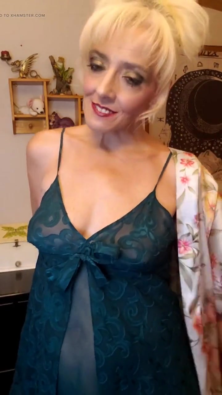 10 problems of a horny woman