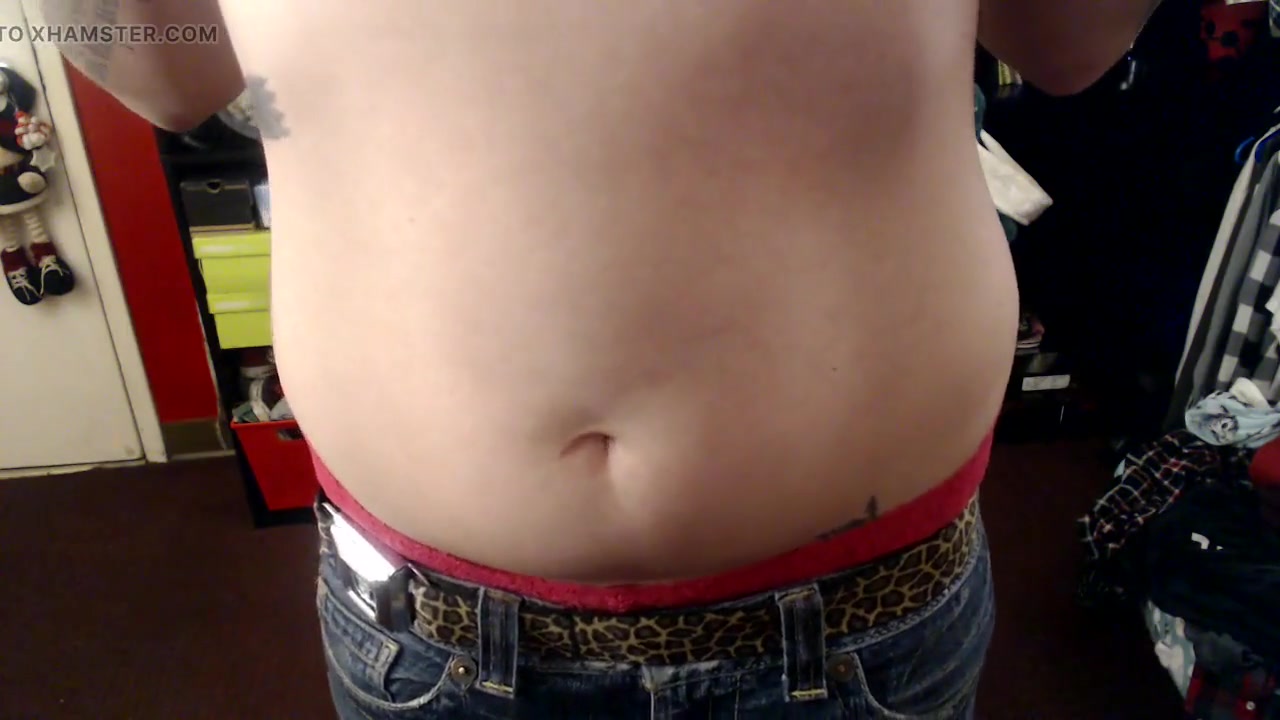Belly play belly button