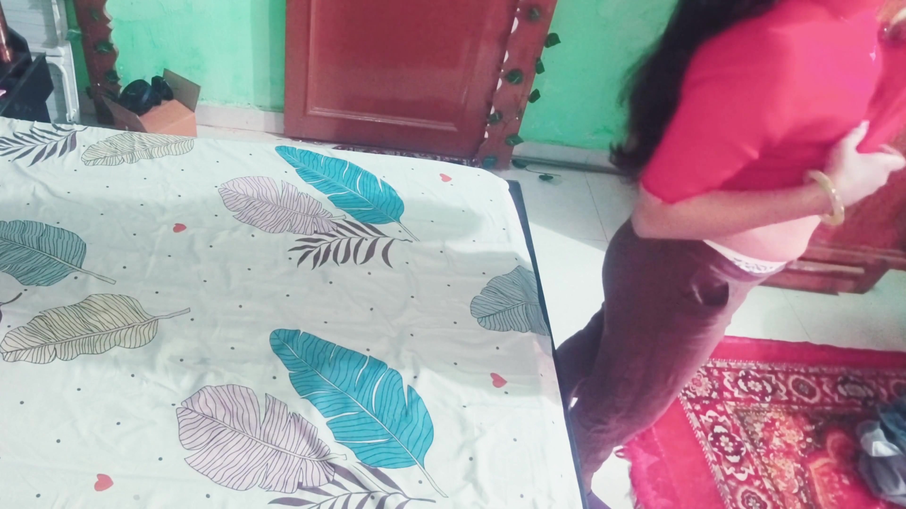 Friend Wife Give Me Offer to Come and Enjoy Alone