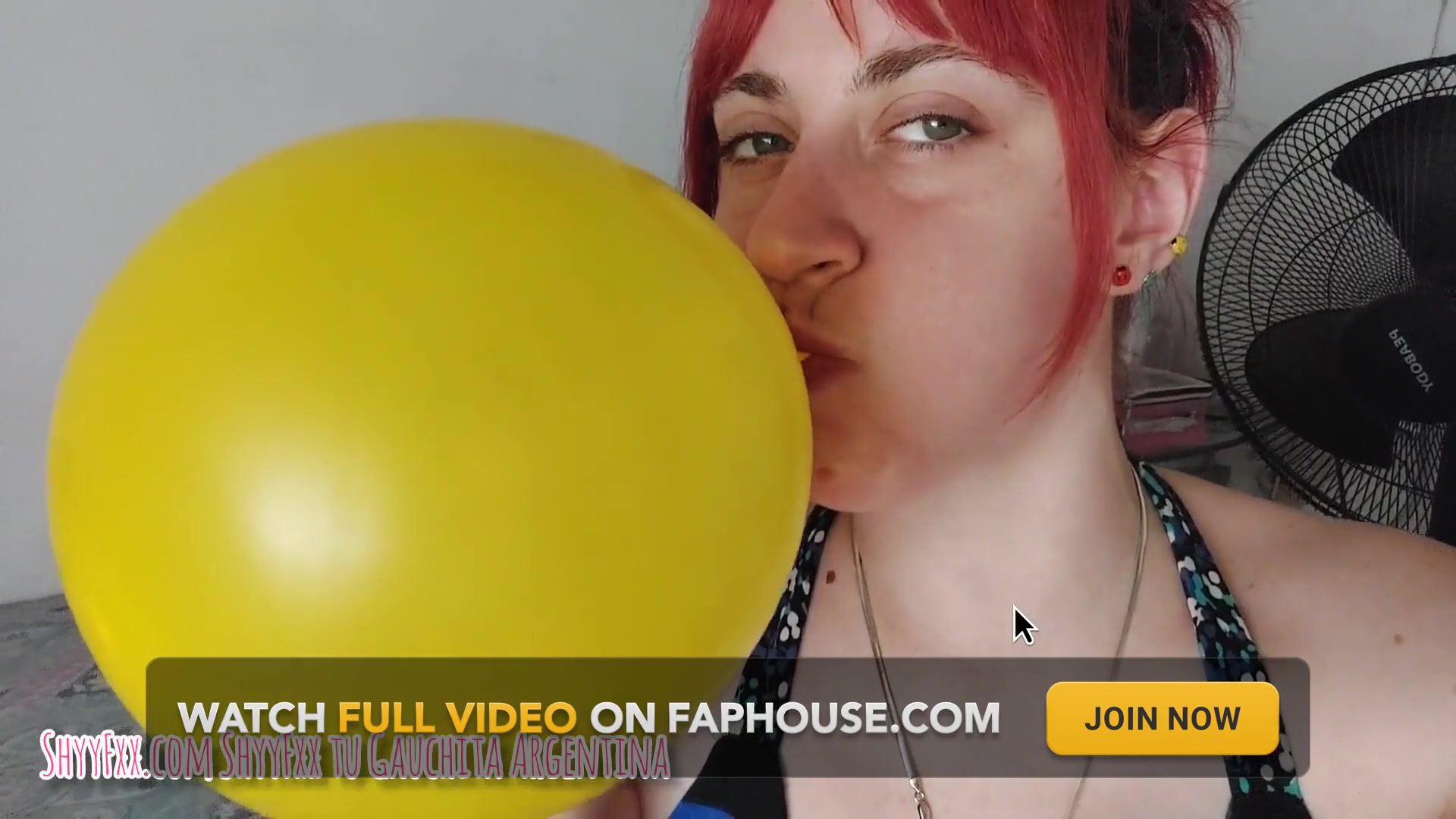 Session Inflating Balloons with Puffy Cheeks!