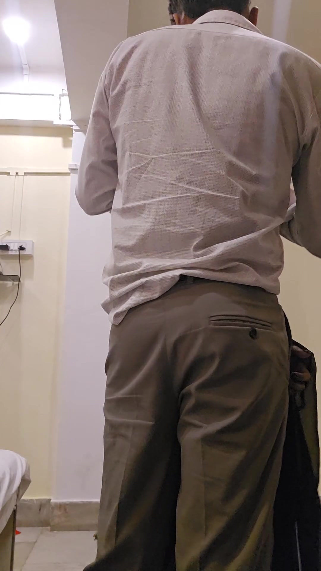 My big sister was angry, we shared single bed, full Hindi Audio