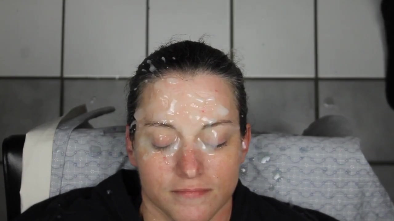 Dirty Dees Loves Facials