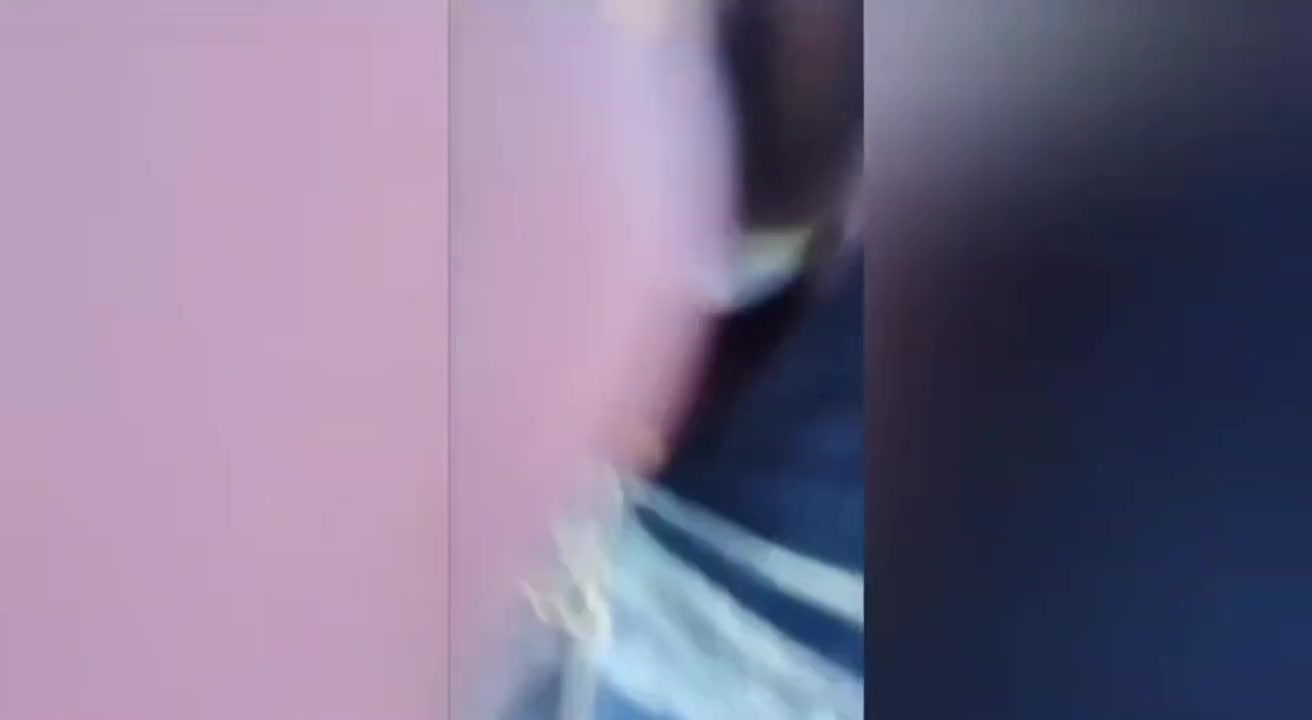 Bus me ladke Kapde Utarkar fingaring karne lgi