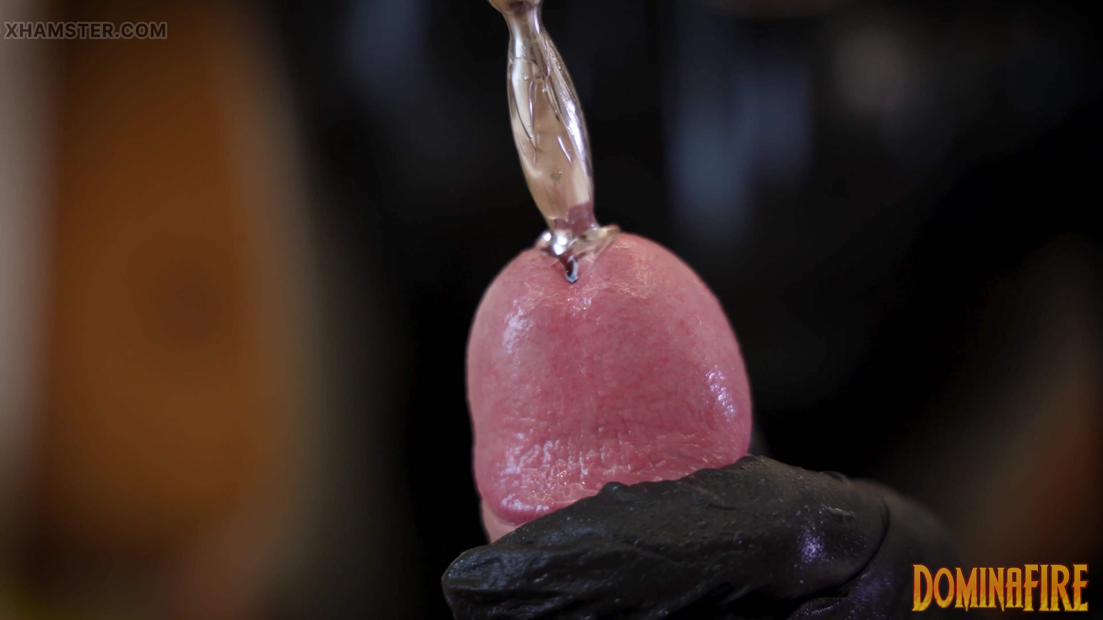 Latex Mistress Dominafire Sounding Slave