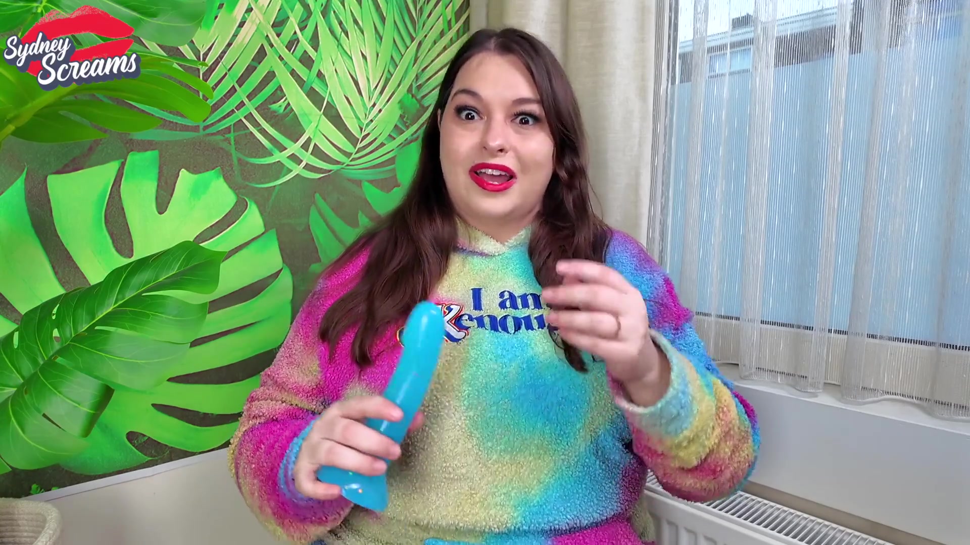 LOVE TO LOVE DILDOLLS NIGHTFALL DILDO REVIEW - CUTE G-SPOT P-SPOT DILDO - SYDNEY SCREAMS