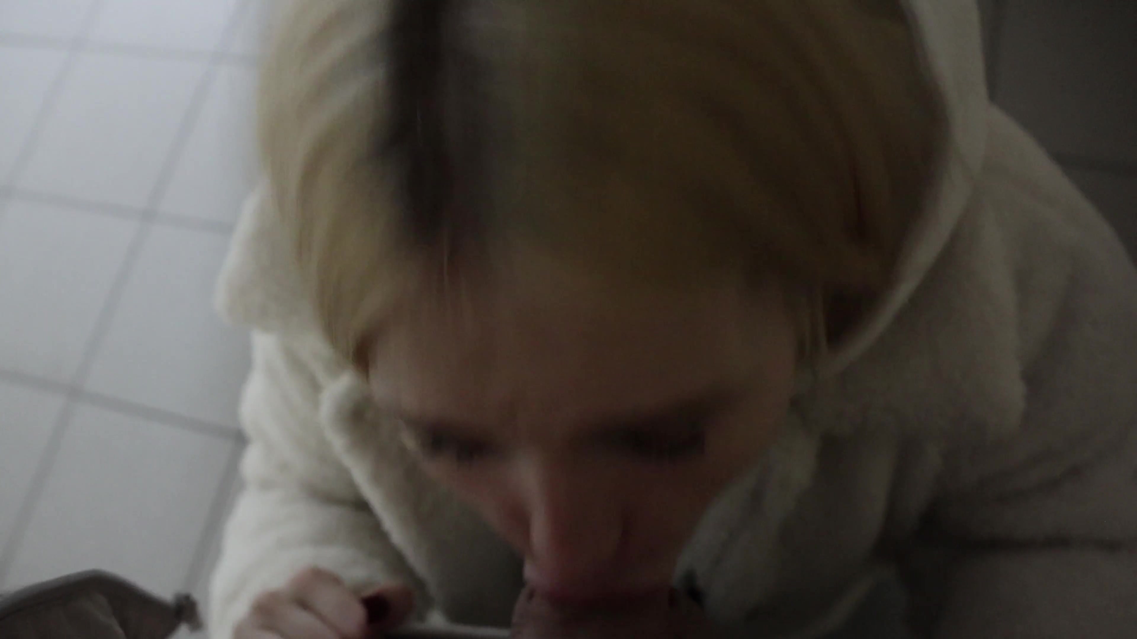 I give a stranger a blowjob in the entryway