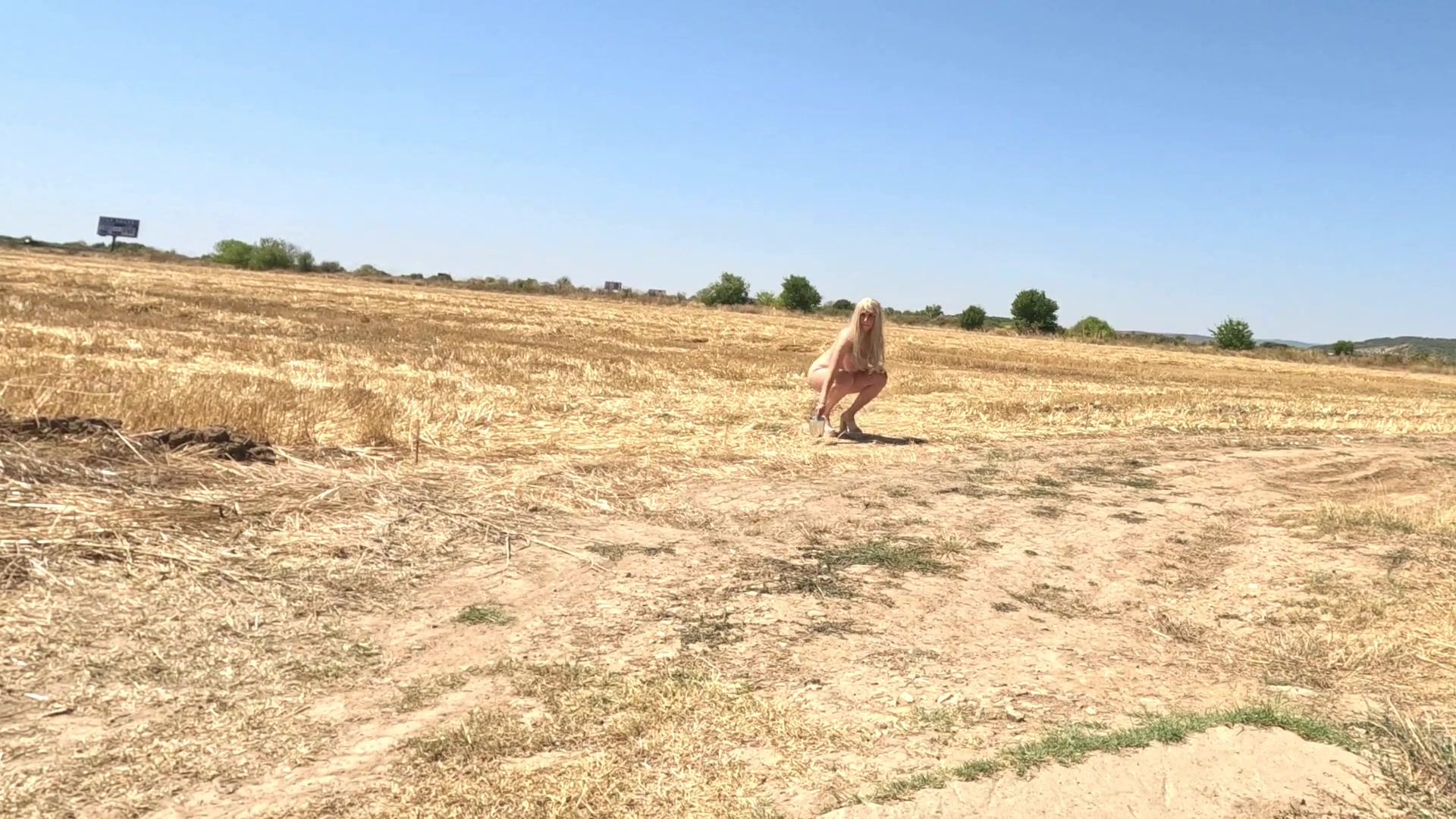 Slave Tih with a Bucket of Pussy Shows off to the Cars