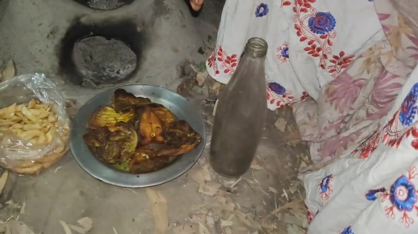 Desi bhabhi ke sath mein night mein Daru Piya