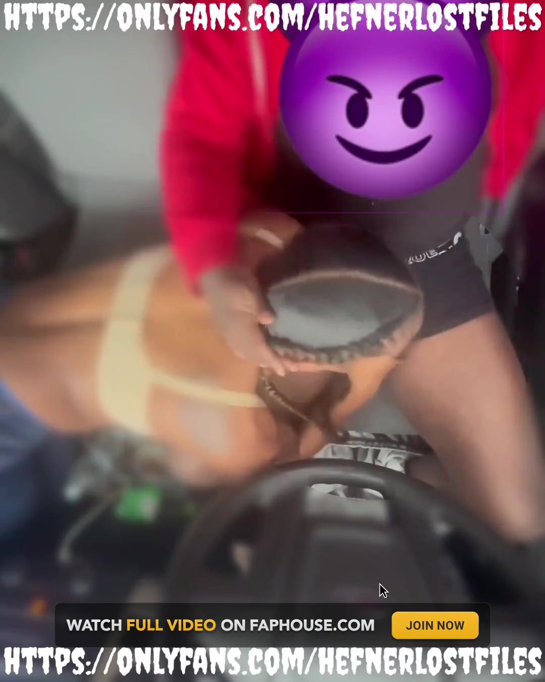 Ceiling Blowjob From a Pretty Ebony Slut