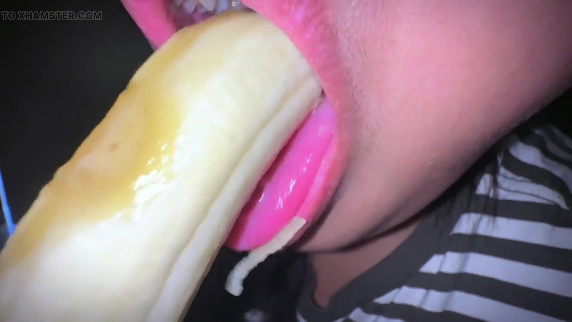 I Put a Banana in My Sensual Mouth While I Was Horny in Morning - This Is My Everyday Morning Routine