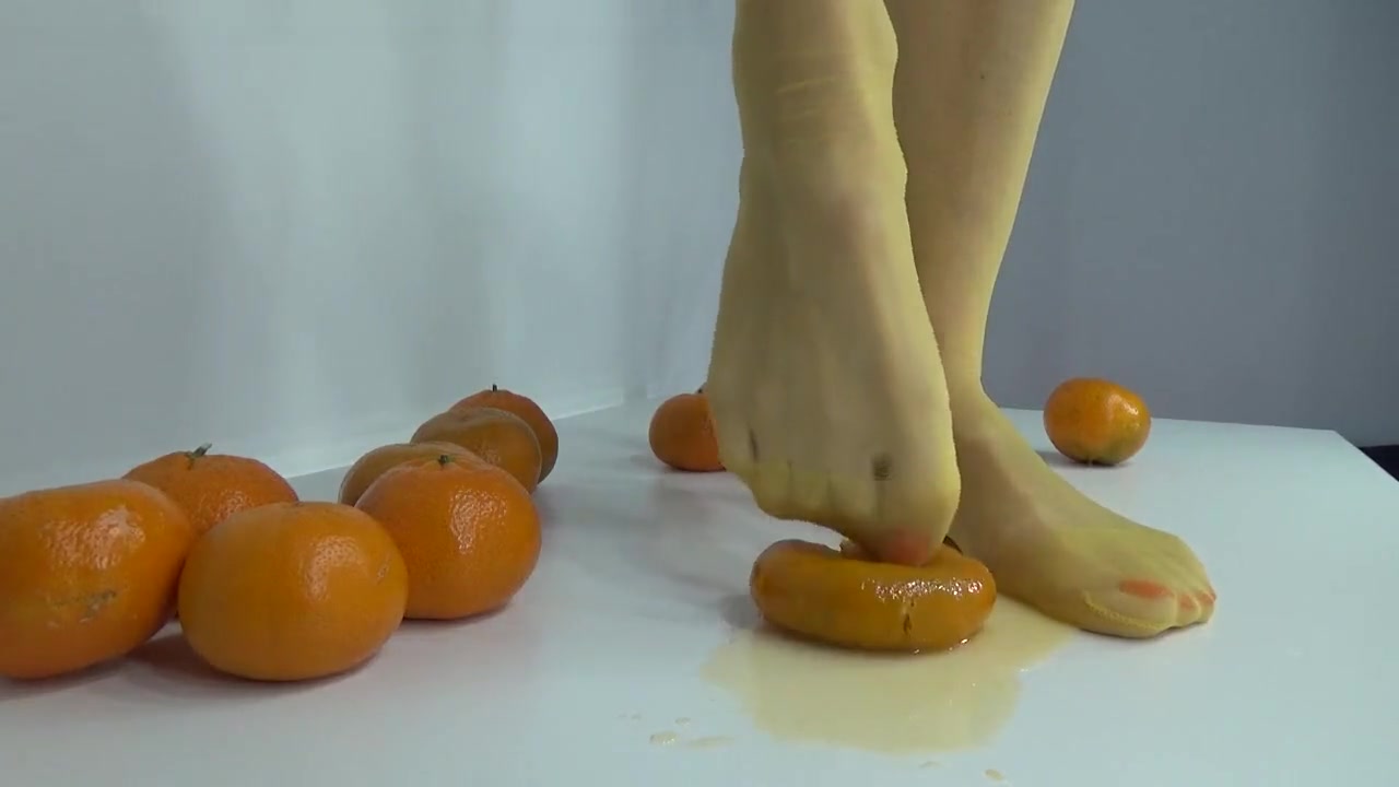I'm Crushing Tangerines in Nylon Stockings.